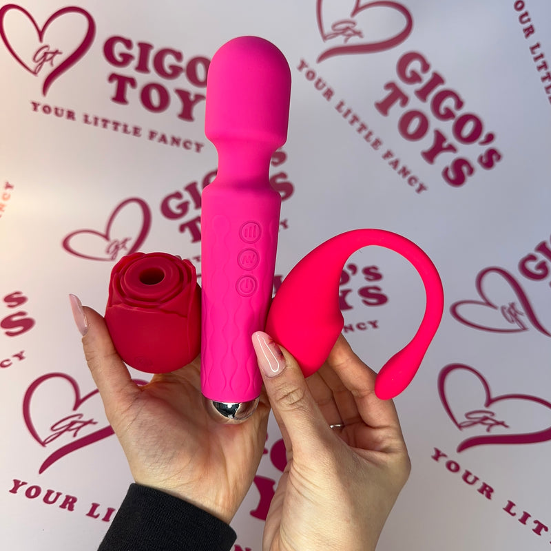 Combo Deluxe Vibrazioni e Piacere - Wand, Succhia Clitoride e Vibratore a Distanza